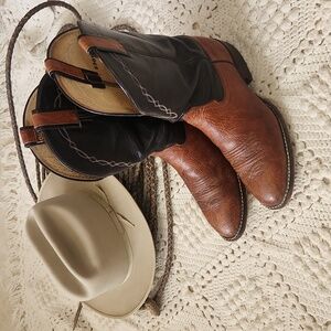 -- Hondo Vintage Leather Western Cowboy Boots Black Brown